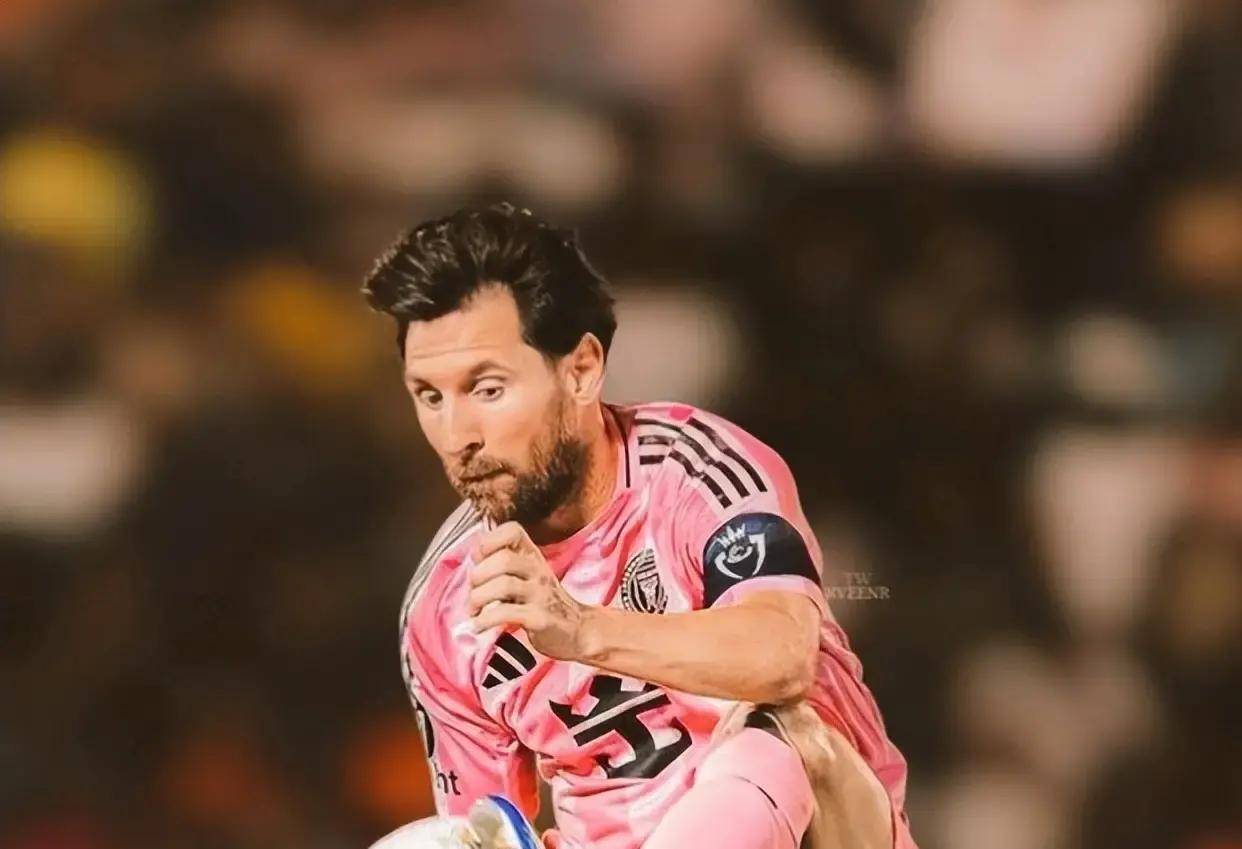 包含梅西入选最佳队伍历时两个月剔除大巨星的词条